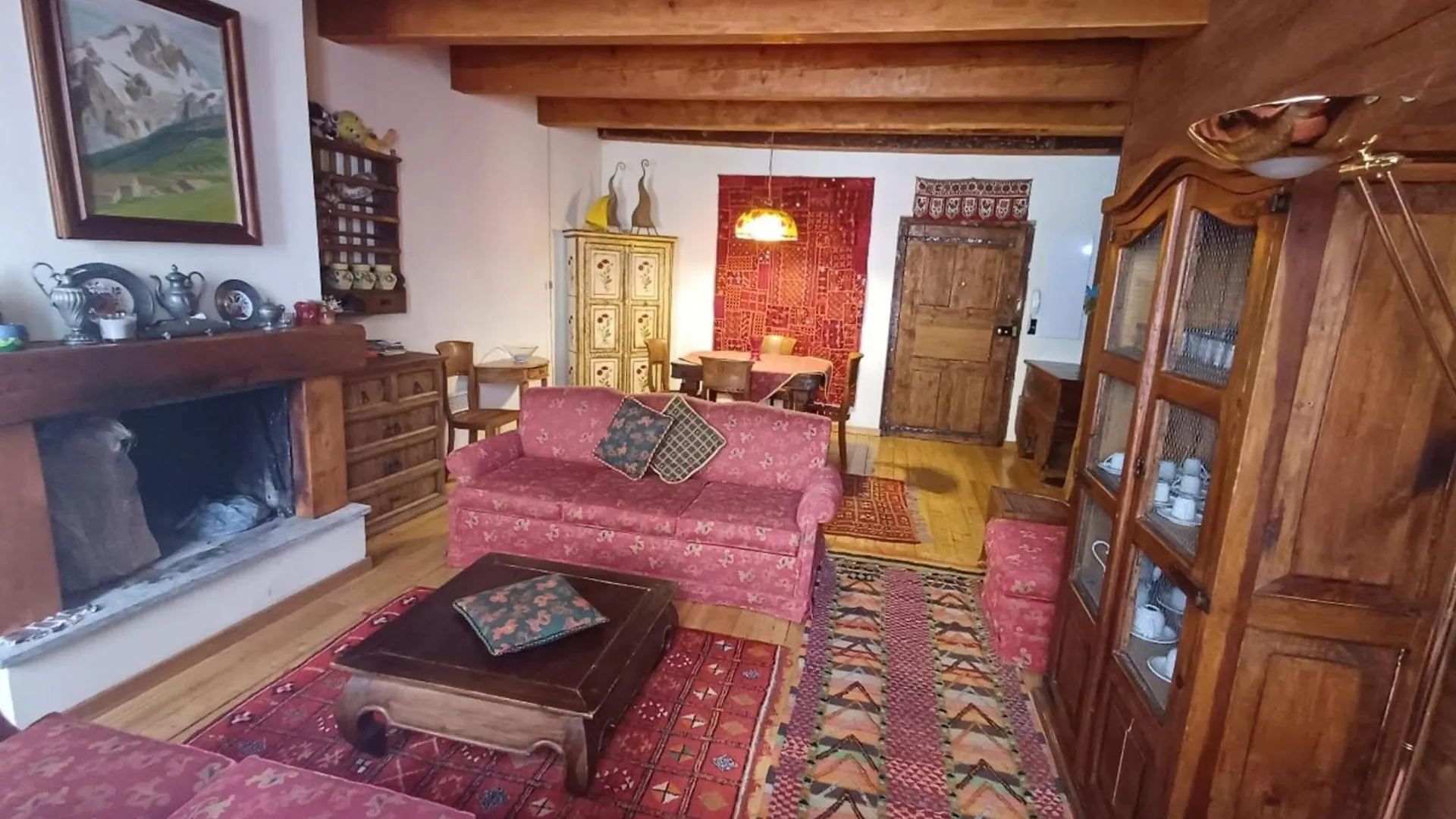 Apartment With Fireplace In The City Center Briancon